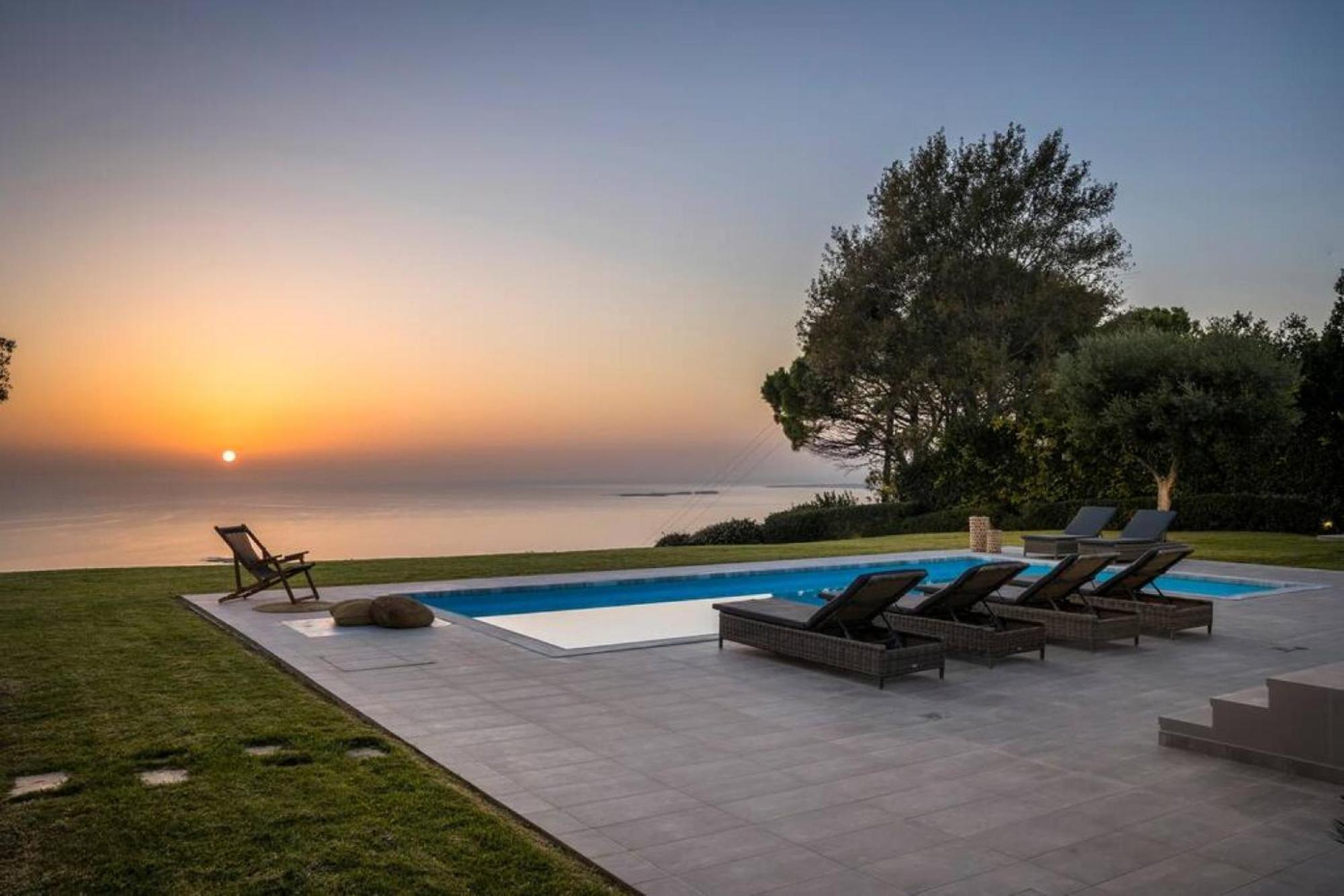 Grande Azzurro In Lakithra Villa Luaran gambar