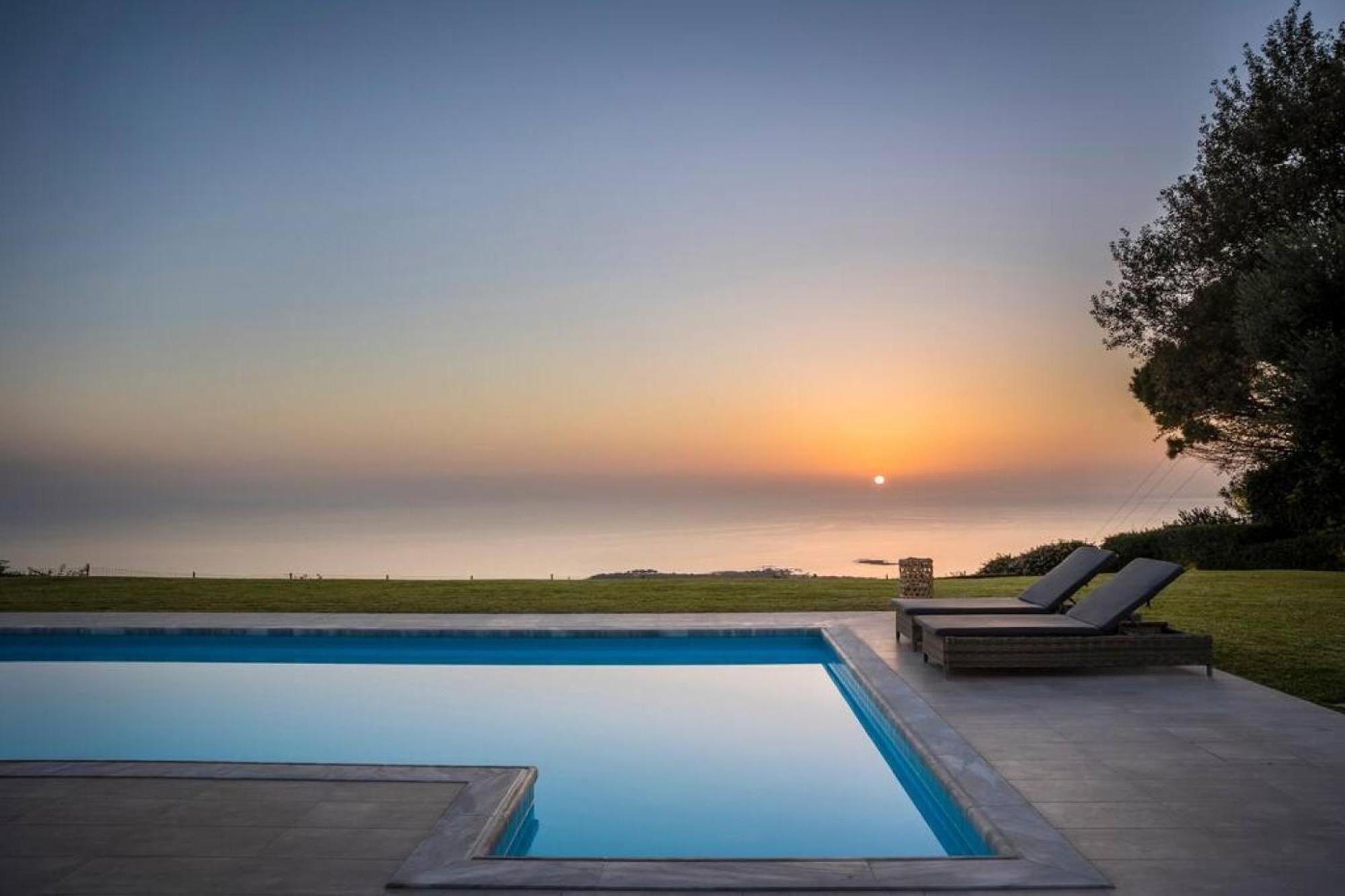 Grande Azzurro In Lakithra Villa Luaran gambar