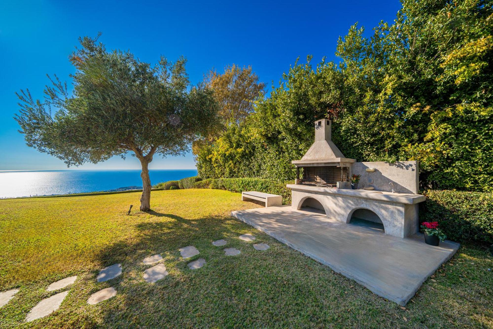 Grande Azzurro In Lakithra Villa Luaran gambar