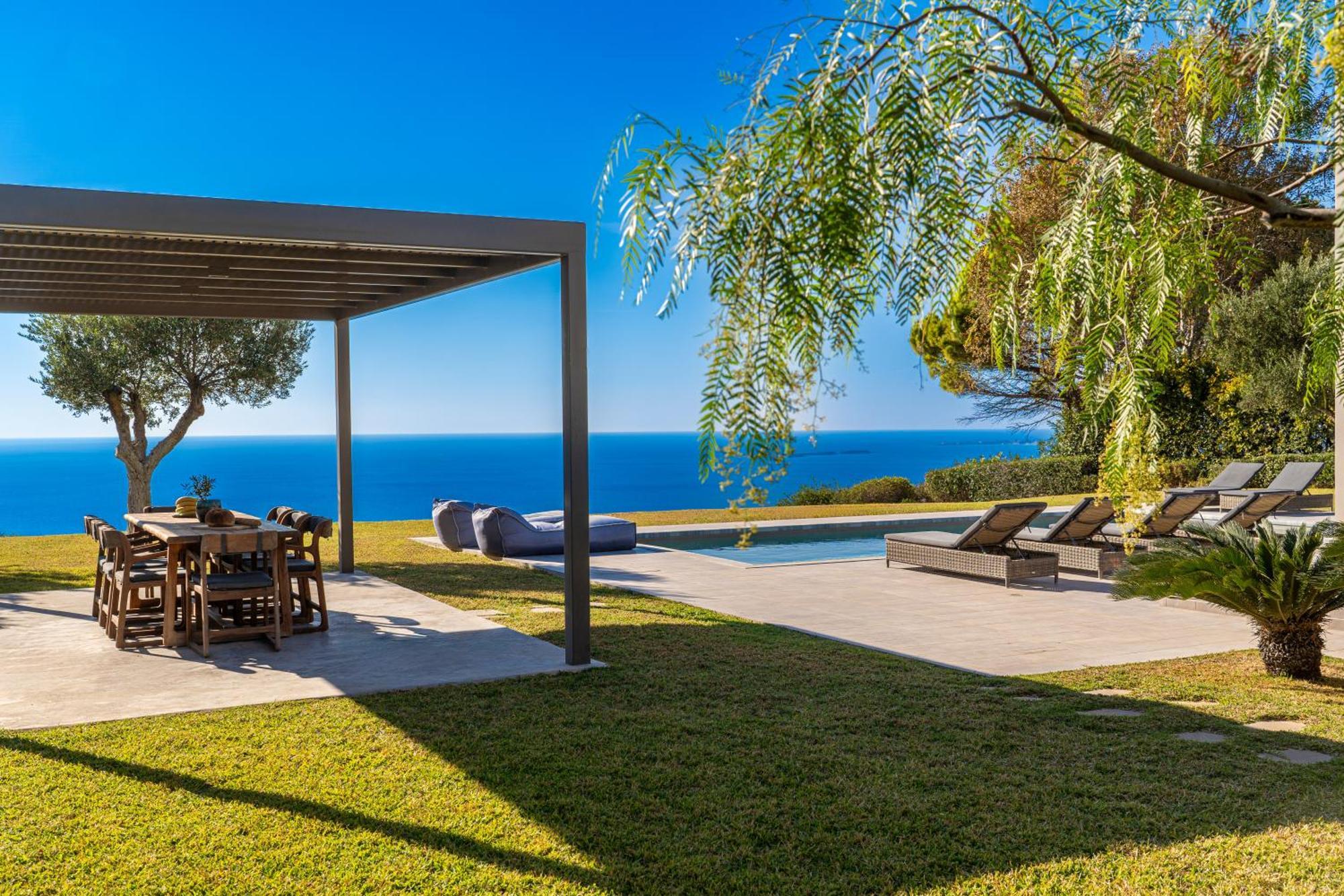 Grande Azzurro In Lakithra Villa Luaran gambar